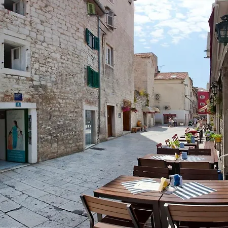 Old Town Apartman Split